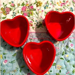 Target Bullseye Playground Red Heart Shaped Ramekins set of 3